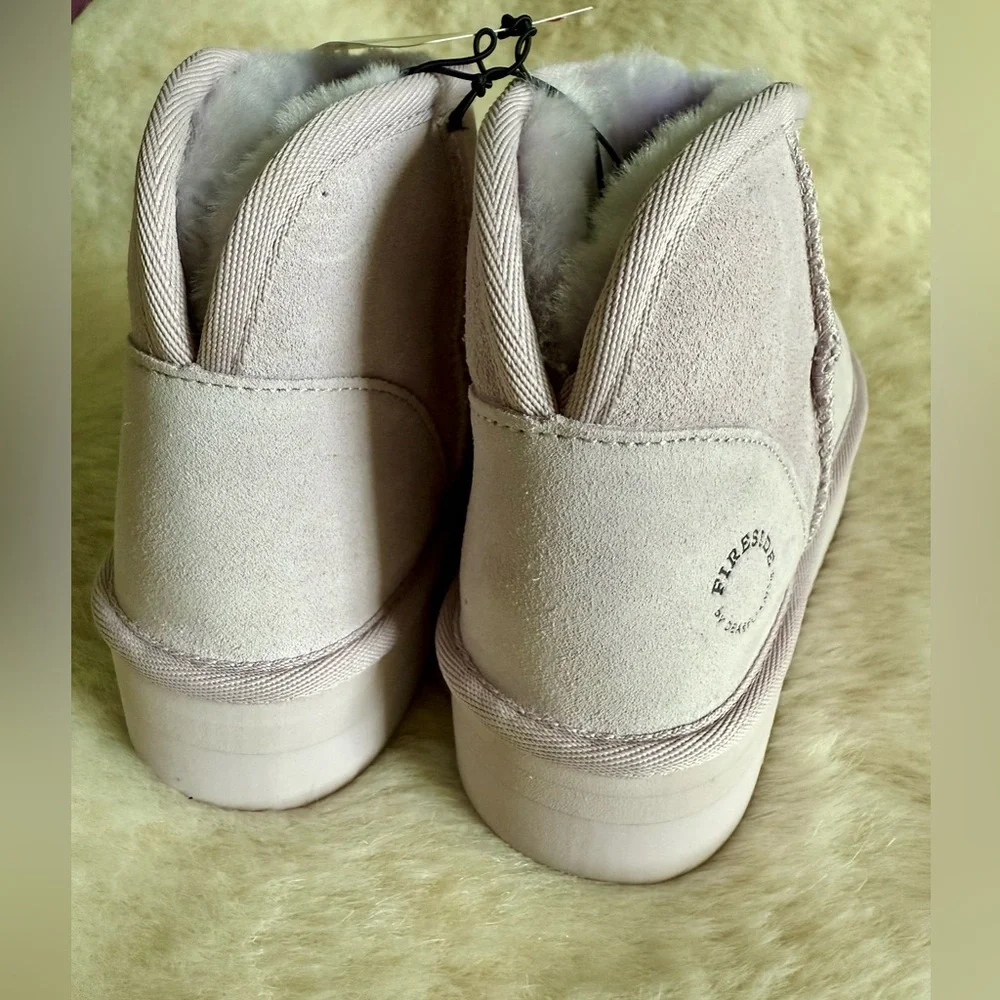 New! Fireside by Dearfoams Kingston Genuine Shearling Platform Bootie size 7